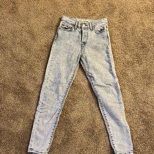 Levi Wedgie Skinny Jeans - size 25